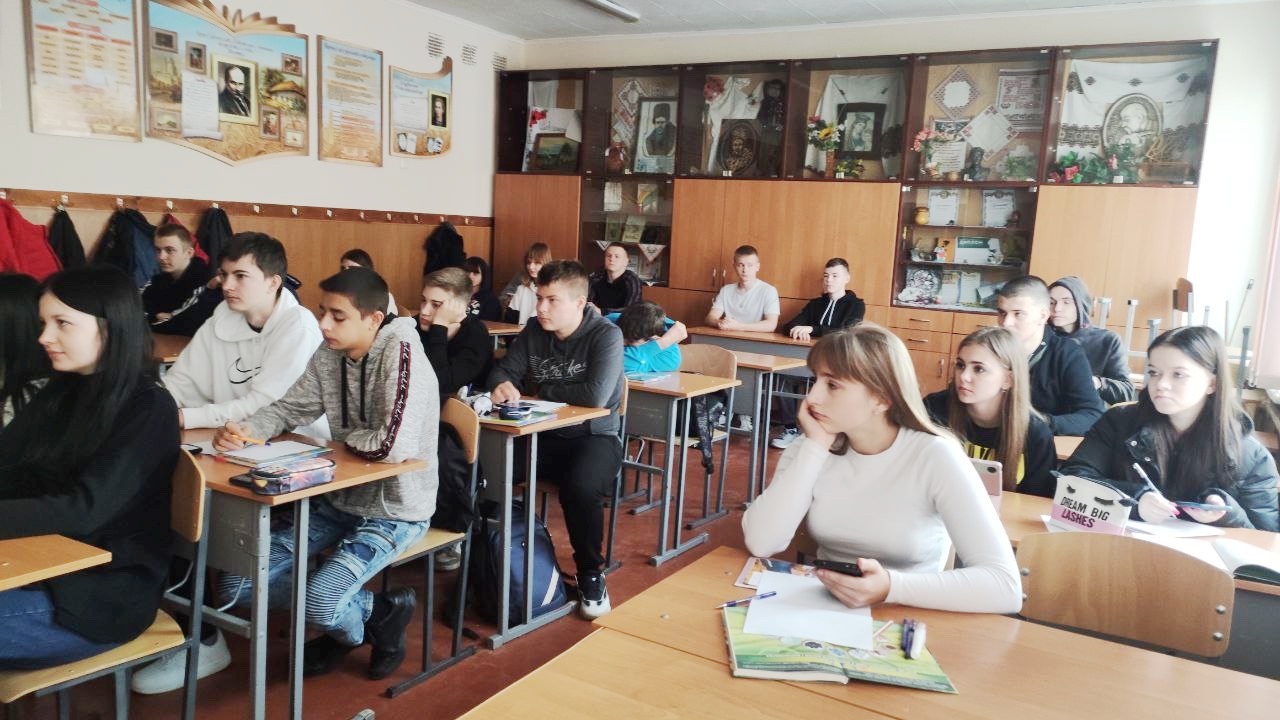 Захоплені слухаємо професійні поради